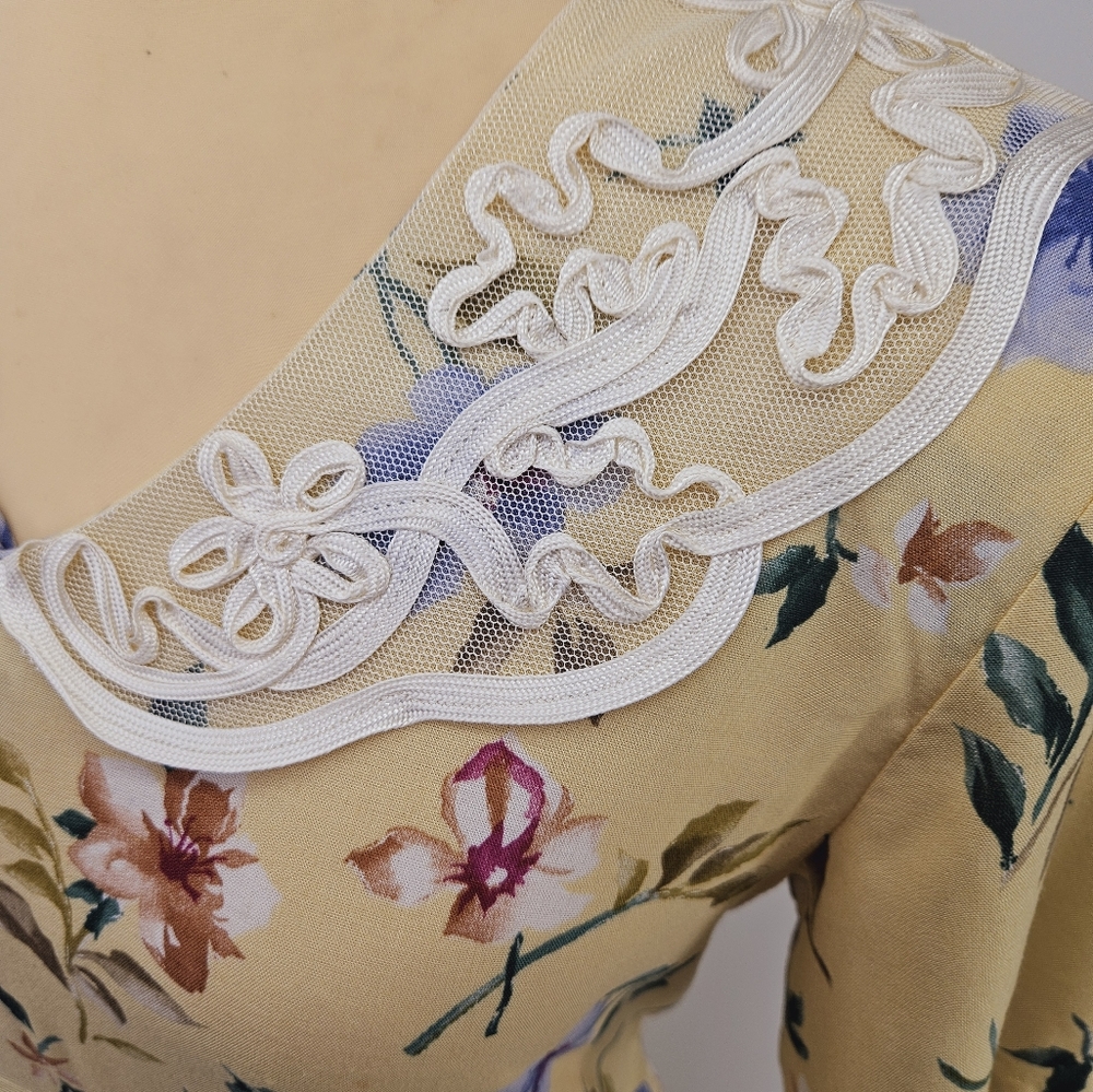 Vintage Prairie Cottagecore Floral Midi Dress Yellow Lace Collar Empire Waist 8 - Picture 9 of 13